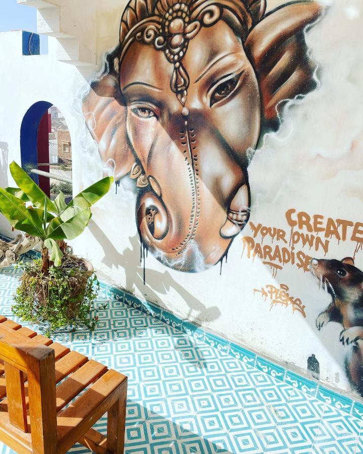 Maison Darna Guesthouse Awrir Bagian luar foto