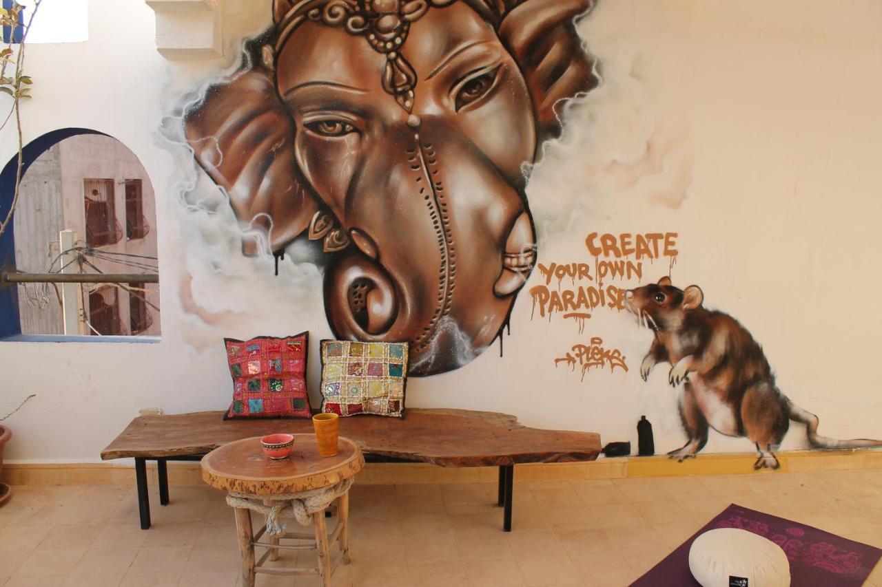 Maison Darna Guesthouse Awrir Bagian luar foto