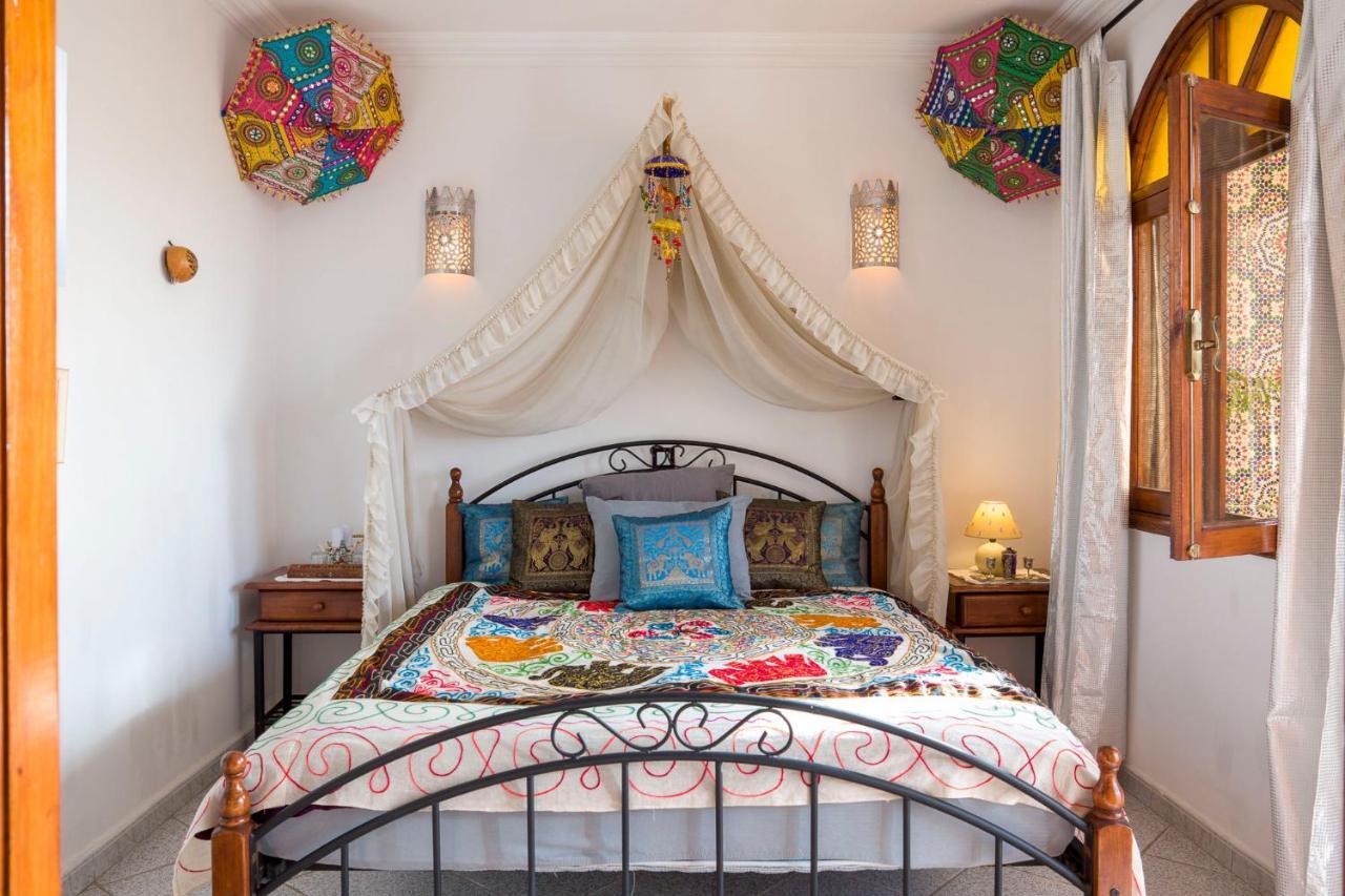 Maison Darna Guesthouse Awrir Bagian luar foto